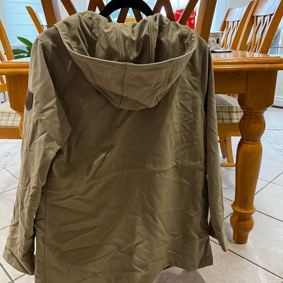 Roots rain jacket - Picture 3 of 4